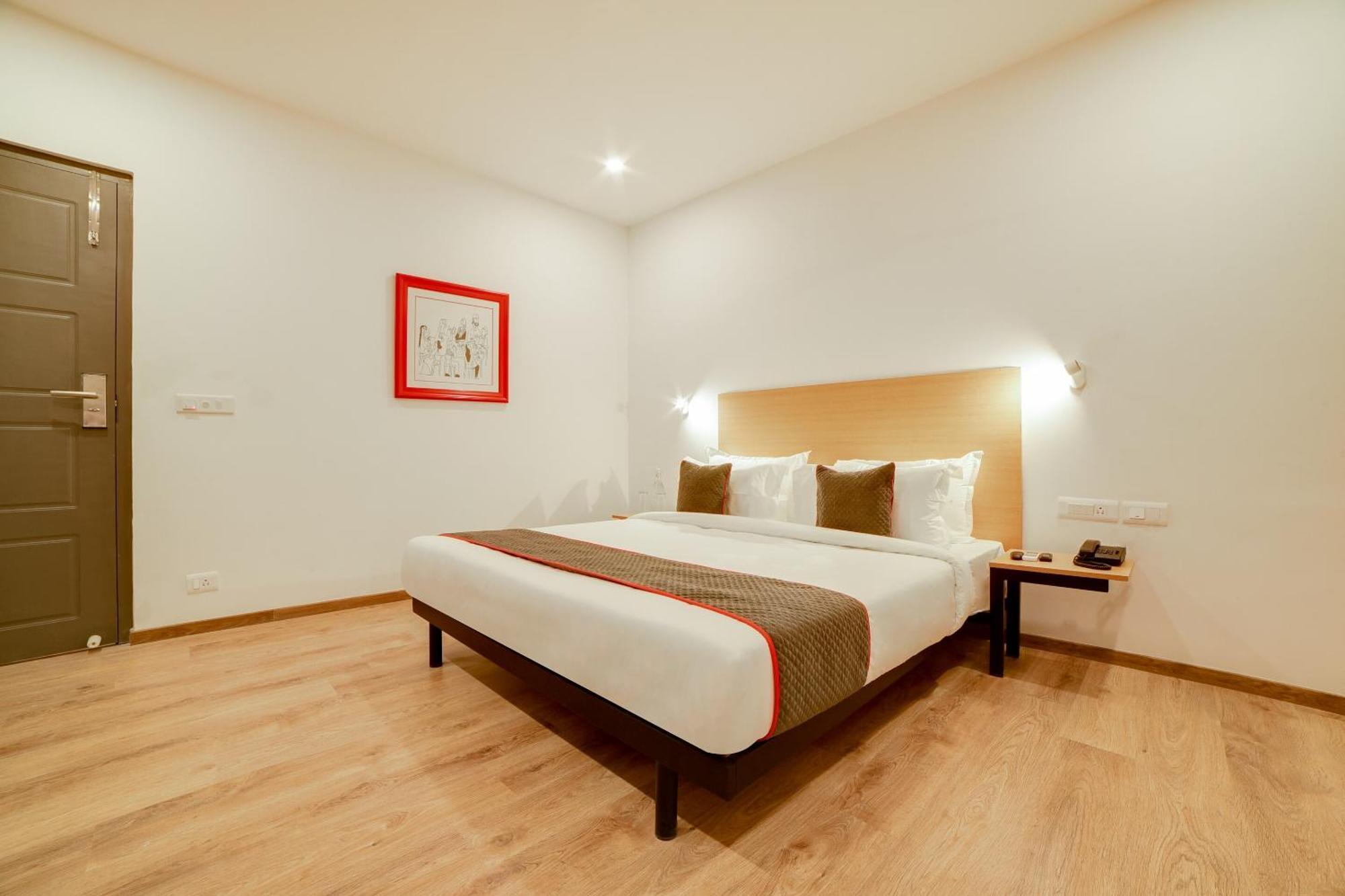Super Townhouse Hosur Main Road Bommanahalli Near Gopalan Innovation Mall بنغالور المظهر الخارجي الصورة