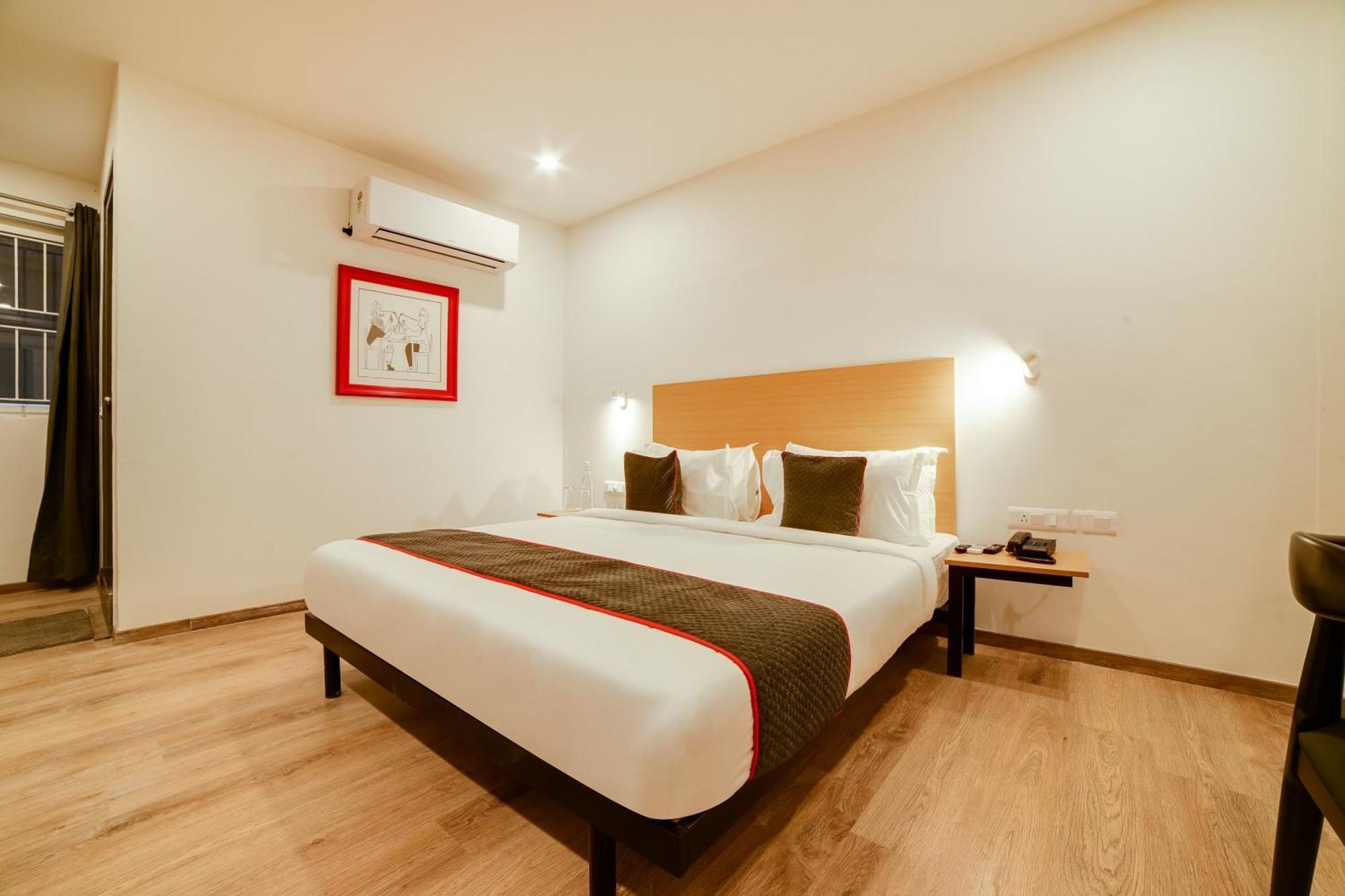 Super Townhouse Hosur Main Road Bommanahalli Near Gopalan Innovation Mall بنغالور المظهر الخارجي الصورة
